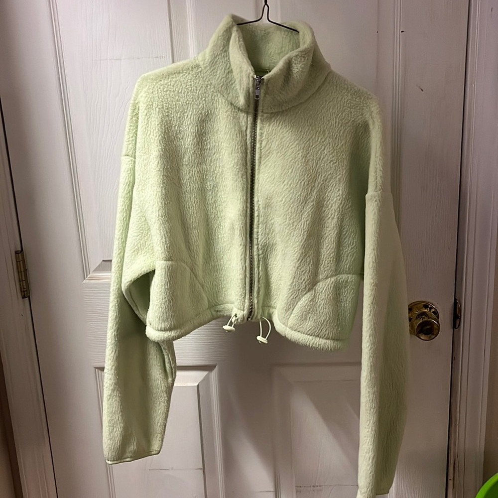 Cropped fuzzy lime green zip up from forever 21
